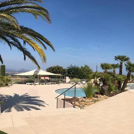 Au Domaine Du Golf Yourhosthelper *