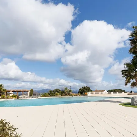 Au Domaine Du Golf Yourhosthelper Ferienhaus *
