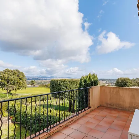 Сasa de vacaciones Au Domaine Du Golf Yourhosthelper
